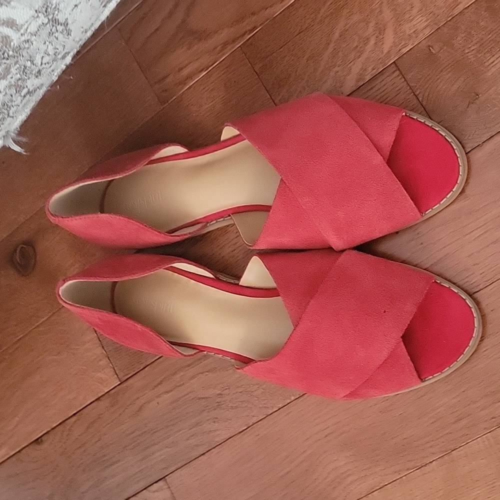 Women sandals